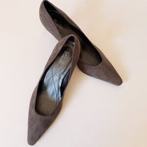Penmans Grey/Taupe Suede Pointed Toe Kitten Heel Pumps | US 9